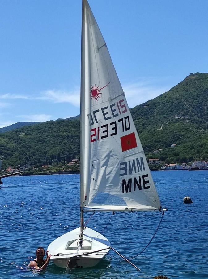 Romeo And Juliet Apartments Tivat Zewnętrze zdjęcie