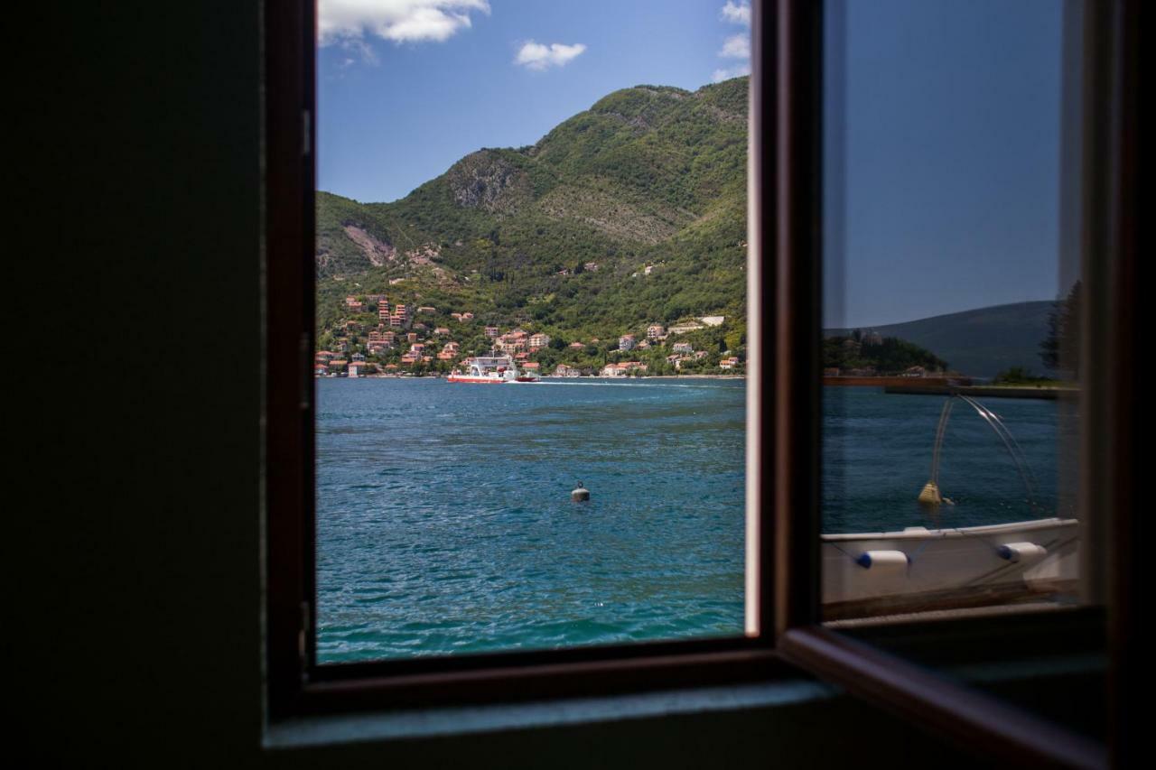 Romeo And Juliet Apartments Tivat Zewnętrze zdjęcie