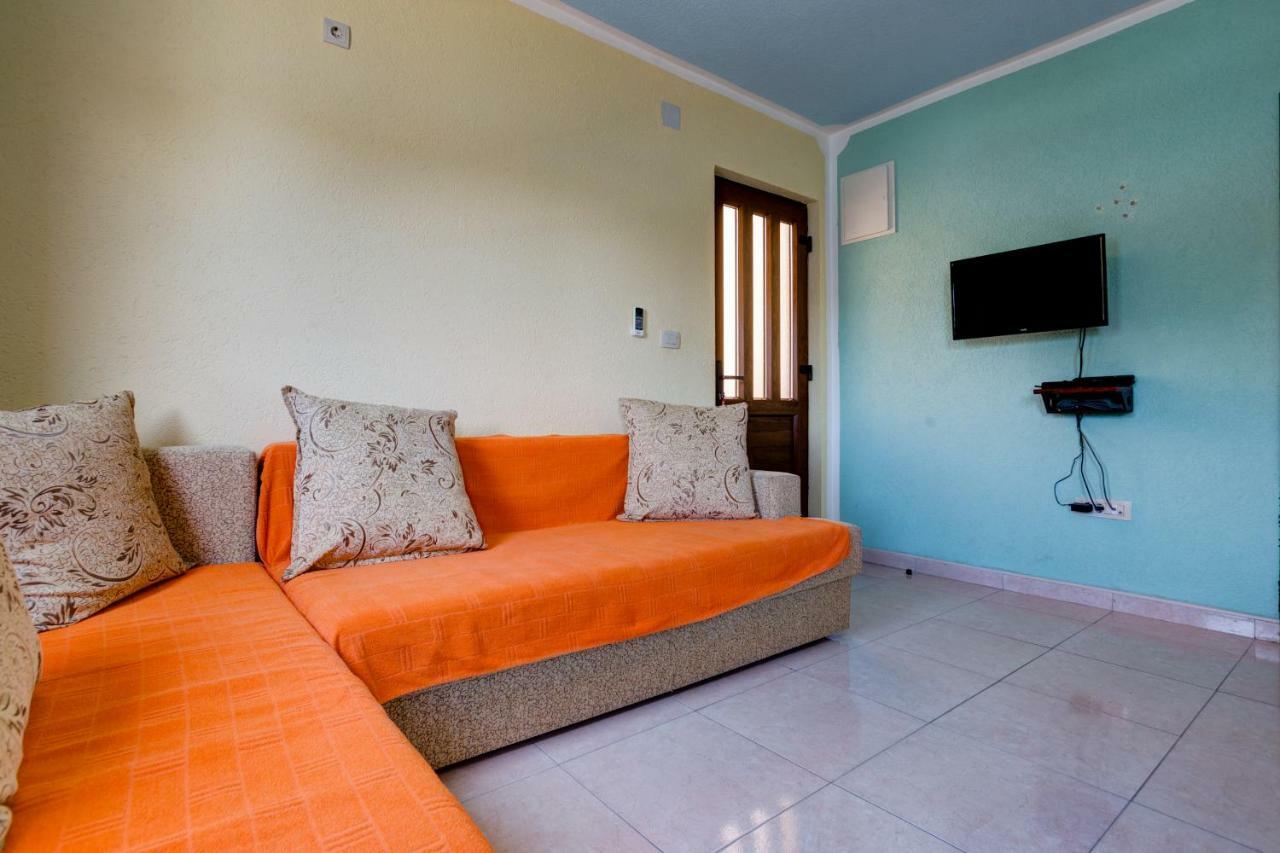 Romeo And Juliet Apartments Tivat Zewnętrze zdjęcie