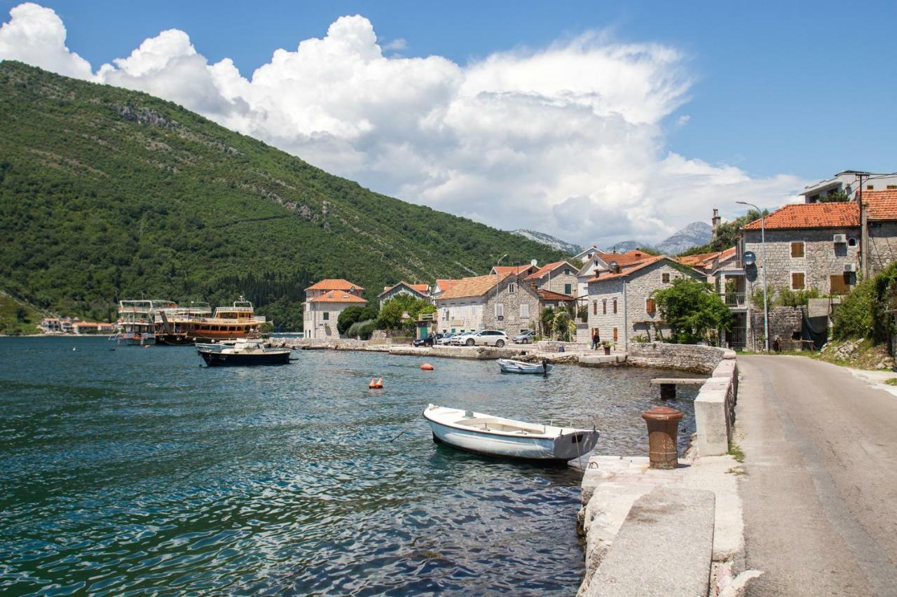 Romeo And Juliet Apartments Tivat Zewnętrze zdjęcie
